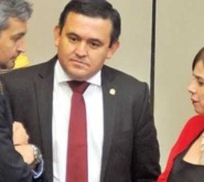 MEC prohibe uso de material sobre educación sexual
