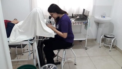 Mujeres acceden a pruebas de Papanicolau en Presidente Franco
