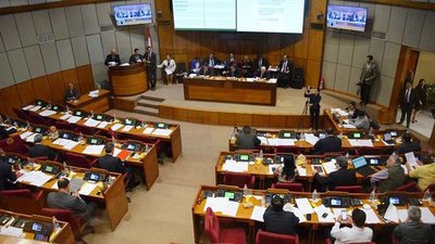 Intentarán desaforar sobre tablas hoy a Zacarías Irún