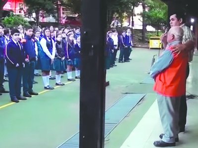 Abuelo patriota: "Me decían: 'cuando suene el himno, cantá'"
