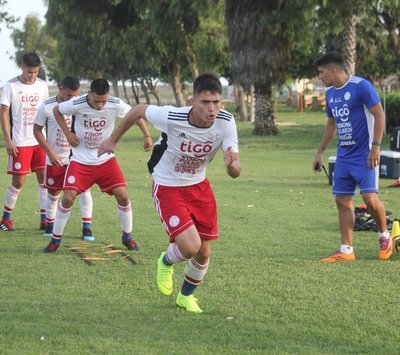 Albirrojita ajusta lo técnico táctico pensando en Argentina