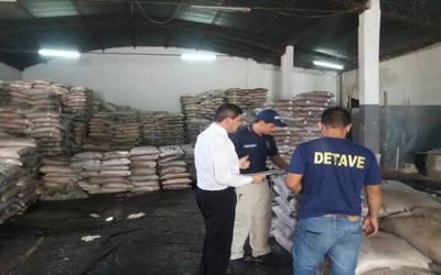 Incautan 200 mil kilos de azúcar presuntamente de contrabando