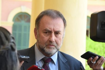 Benigno López dice que impuestos no alcanzan para pagar deuda campesina – Prensa 5