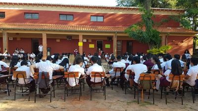 Colegio Saturio Ríos: amenazan con sentata como inicio de protestas