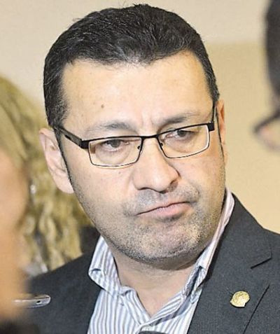 Diputados dan más plata a una fundación con tinte proselitista