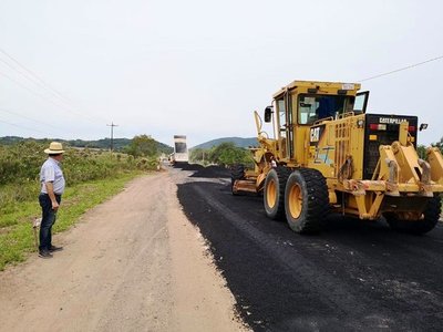 Inician tareas de pavimentación en Sapucái – Alpasa, afirman