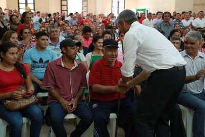 Entregan aportes de G. 3.300 millones a productores de Paraguarí