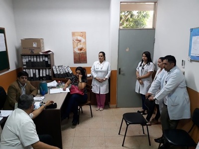 Protestan por falta de médicos en hospital de Hernandarias