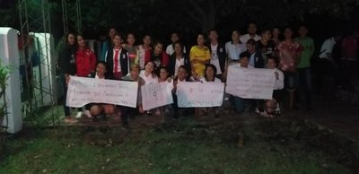 Toman colegio en Puerto Pinasco y piden intervención