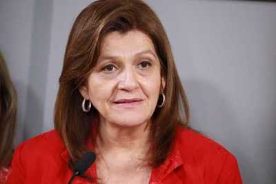Normas de las FF.AA no están adecuadas a presencia de mujeres en cuarteles