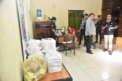 Comerciante reduce a supuesto ladrón y evita robo de su despensa