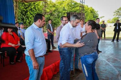 Gobierno entrega millonario crédito a productores de Canindeyu