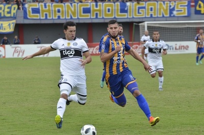 La punta en juego frente al “Kure” Luque