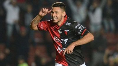 Colón clasificó con suplentes