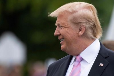 Trump asegura que el Congreso no puede someterlo a un juicio político