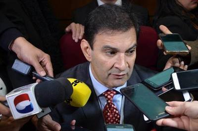 Preocupa el grado de desconocimiento sobre proyectos de desbloqueo, dice Ovelar