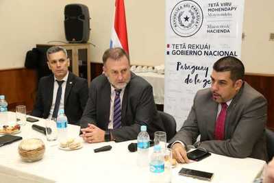 Socializan proyecto de nuevo sistema tributario con emprendedores
