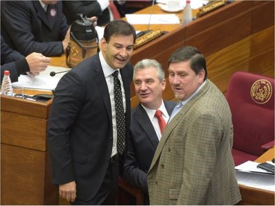 Pacto abdocartollanista ahora está atado a paquete que incluye a Corte