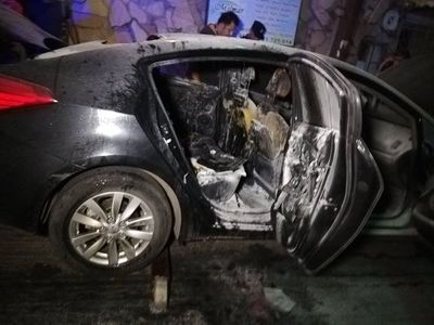 Tortoleros queman auto en el centro de Asunción