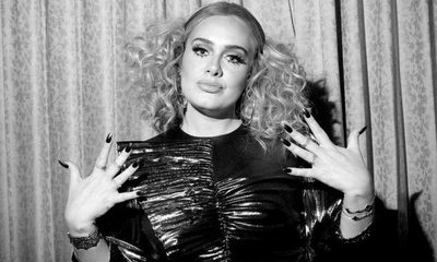 Adele insinúa el lanzamiento de su nuevo álbum, “30”