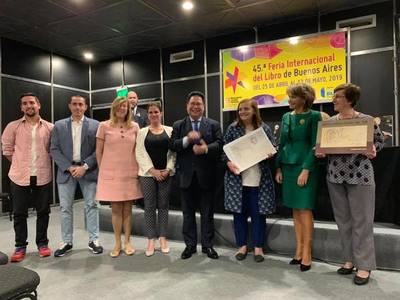 Presentan libros nacionales en la 45° FIL de Buenos Aires