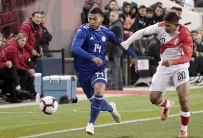 Otro equipo entra en la puja por Escobar