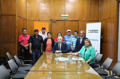 Pobladores de Nueva Toledo piden pavimentación asfáltica al MOPC