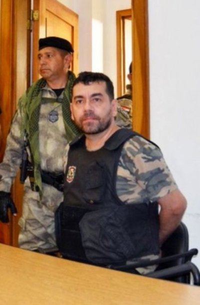Suspenden juicio a Ariel Oviedo