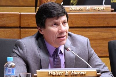 Proyectan sancionar a quienes provoquen pánico financiero