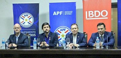 APF presenta licitación para implementar VAR en el torneo local