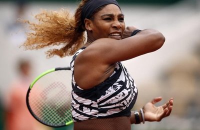 Serena remonta en su camino a segunda ronda