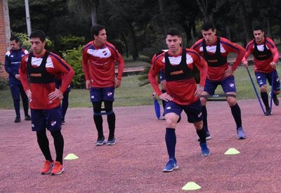 Nacional excluye a sus principales referentes