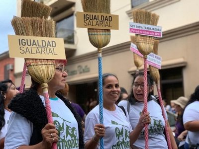 Trabajadoras domésticas, tienen esperanzas de lograr el salario mínimo