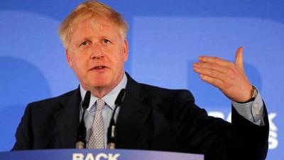 Boris Johnson arrasa en la primera votación para sustituir a May