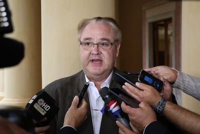González Vaesken confirma que deja Añetete por desacuerdos con Alderete