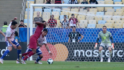 Paraguay debuta con un empate