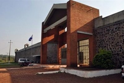 Asesinan de 17 puñaladas a interno de cárcel de Itapúa