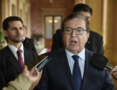 Aña Cua: injerencia política y empresarial contamina licitaciones, dice Nicanor
