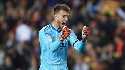 Barcelona presenta a su nuevo arquero