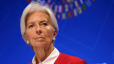 Christine Lagarde renunció temporalmente como directora del FMI