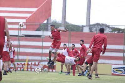 Rayadito: Debut del semestre en Copa Paraguay