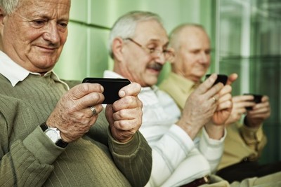 Darán taller sobre el uso del Smartphone para adultos mayores