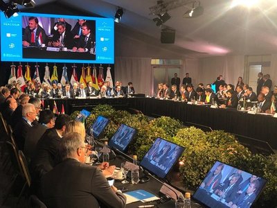 Jefe de Estado exhorta al MERCOSUR a incorporar nuevas temáticas para convertirse en plataforma productiva y competitiva