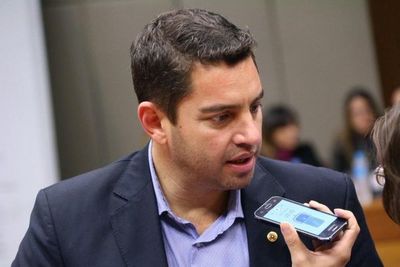 Alliana sobre elección de Llanes: "Se pisoteó el reglamento del Congreso"