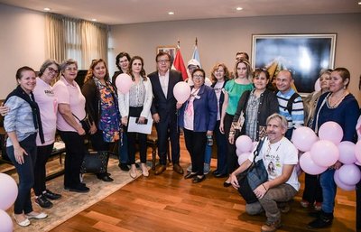 A través de Yacyretá el Gobierno adquirirá equipos para tratamiento del cáncer en el INCAN