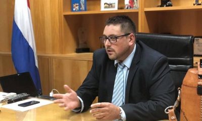Dinatran recomienda que Uber y MUV lleven distintivos pintados en sus laterales para identificarlos