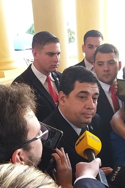 Vicepresidente Hugo Velázquez niega tener representante y asegura que no intervino en Acta