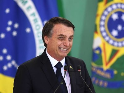 Bolsonaro da luz verde a la privatización de Eletrobras