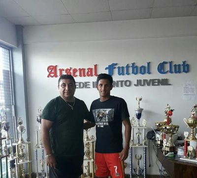 Juvenil paraguayo en el Arsenal