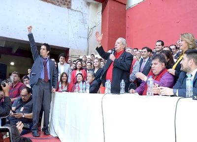 'Dejaron un manto de impunidad': Senadora repudia 'unidad granítica' de ANR